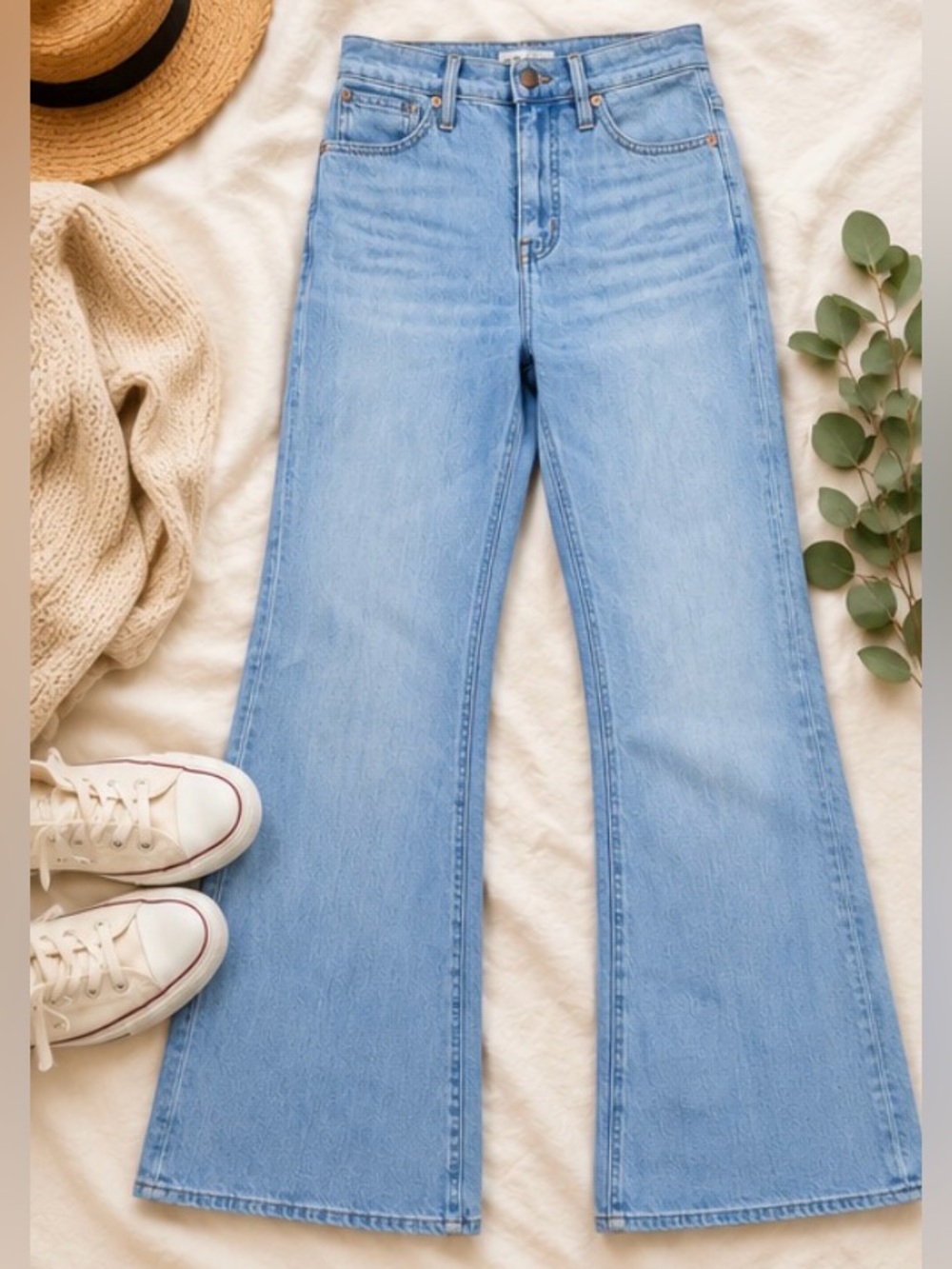 Madewell 11” High Rise Flare Jeans Light Wash Women’s Size 25 Wide Leg Denim